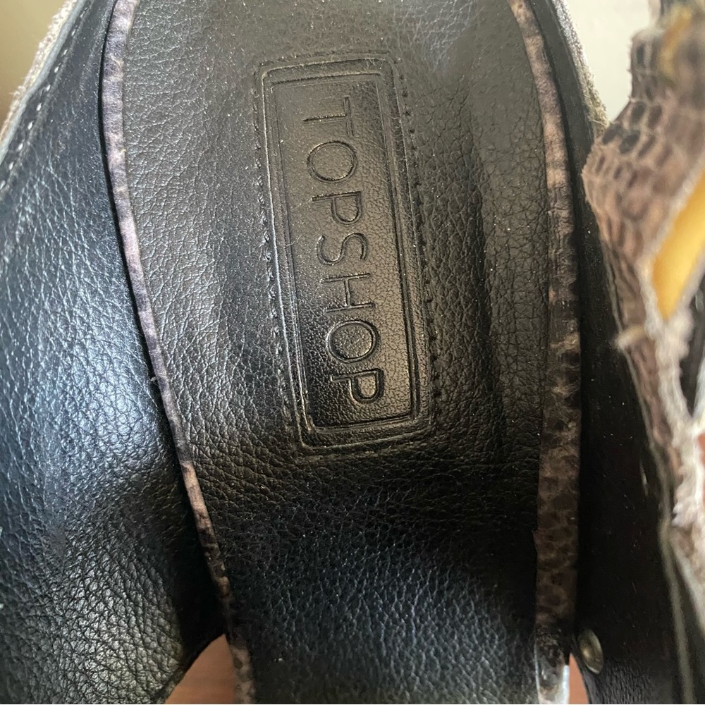 TOPSHOP Nixie Studded Sandals - Picture 7 of 7